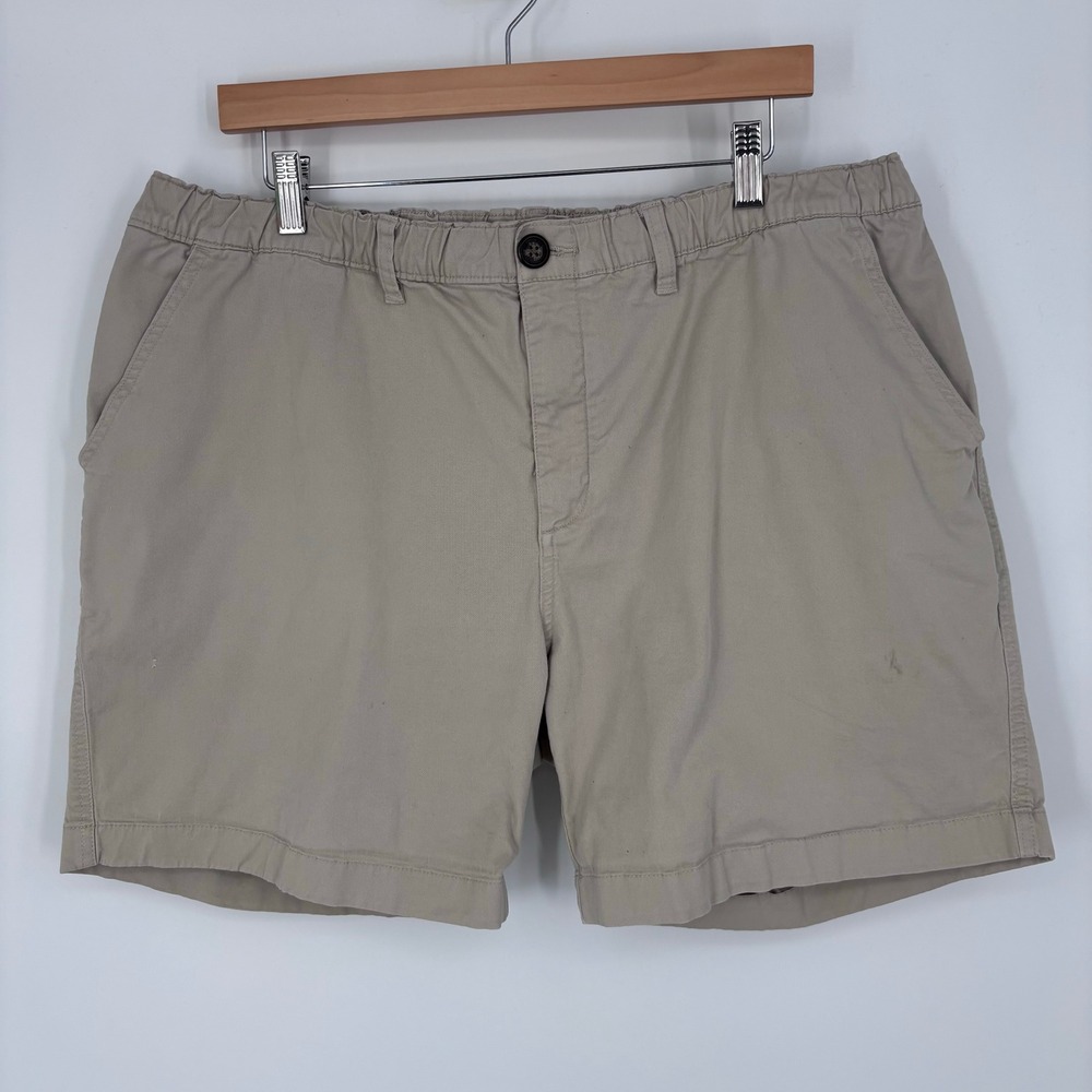 Chubbies Shorts Mens XXL 7" Inseam Khaki Tan Stretch Elastic Waist Preppy *FLAW